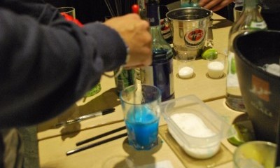 Making Cocktail Blu